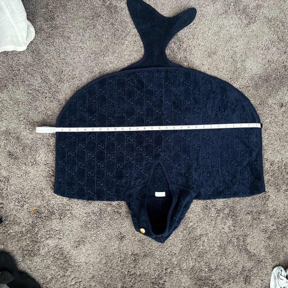 Gucci Kids Navy Hooded Towel Cape - Picture 4 of 8